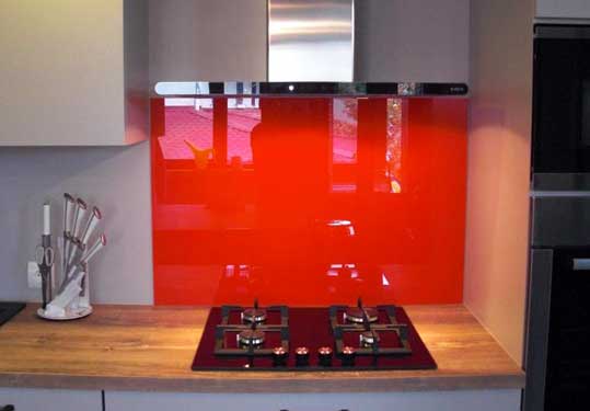 credence verre laque rouge 1100 x 900 mm